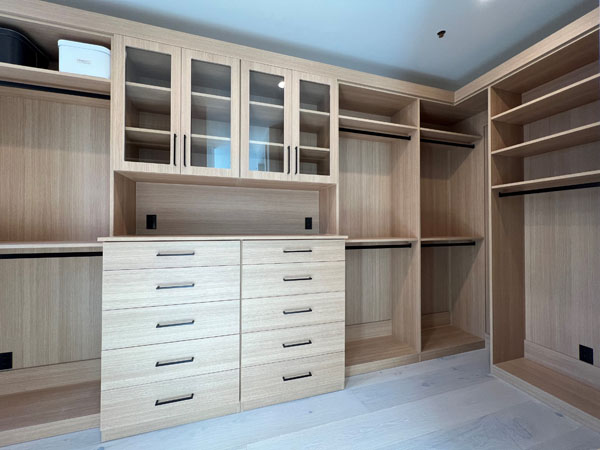 Closet Harmony: How a Custom Design Can Strengthen Your Relationship